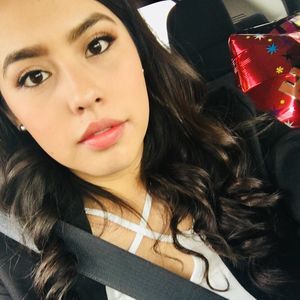 Meet your Posher, Ana